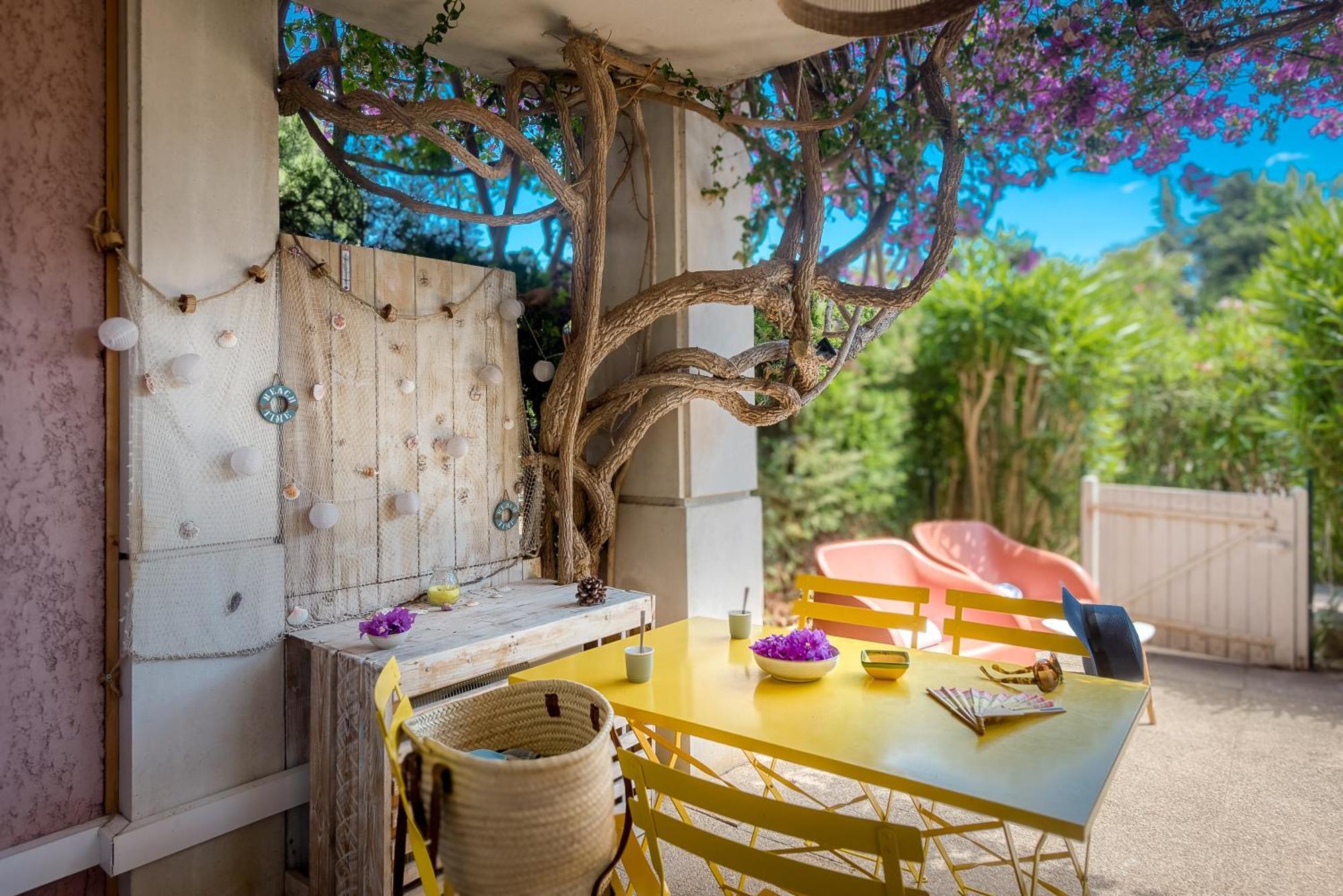 Le Lavandou "Cavaliere" -Rez De Jardin Bord De Mer , Atom Dış mekan fotoğraf